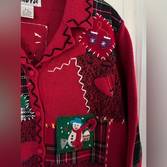 Vintage Christmas Icons Patchwork cute/Ugly Christmas Cardigan Sweater S… - Picture 8 of 16